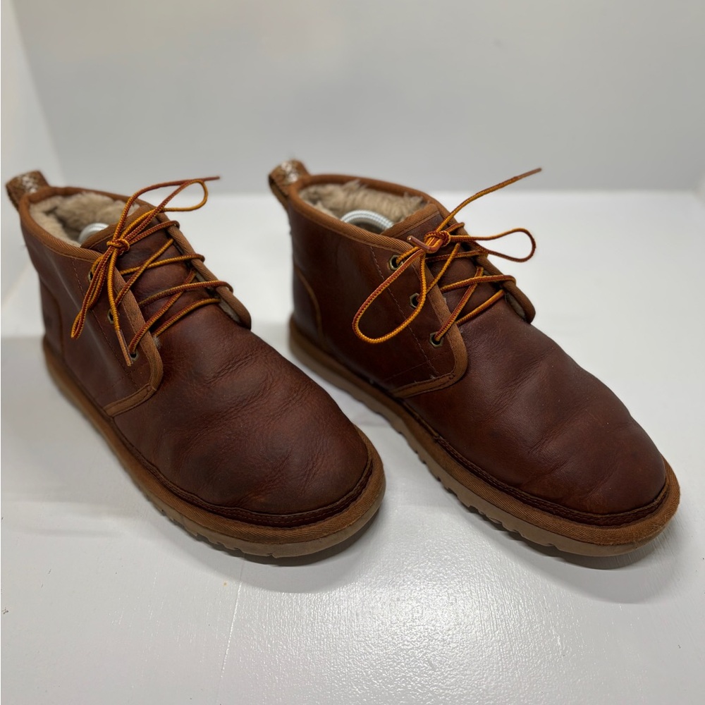 UGG Neumel Men’s 9 Brown Leather Wool Lined Chukka Boots - Picture 3 of 12